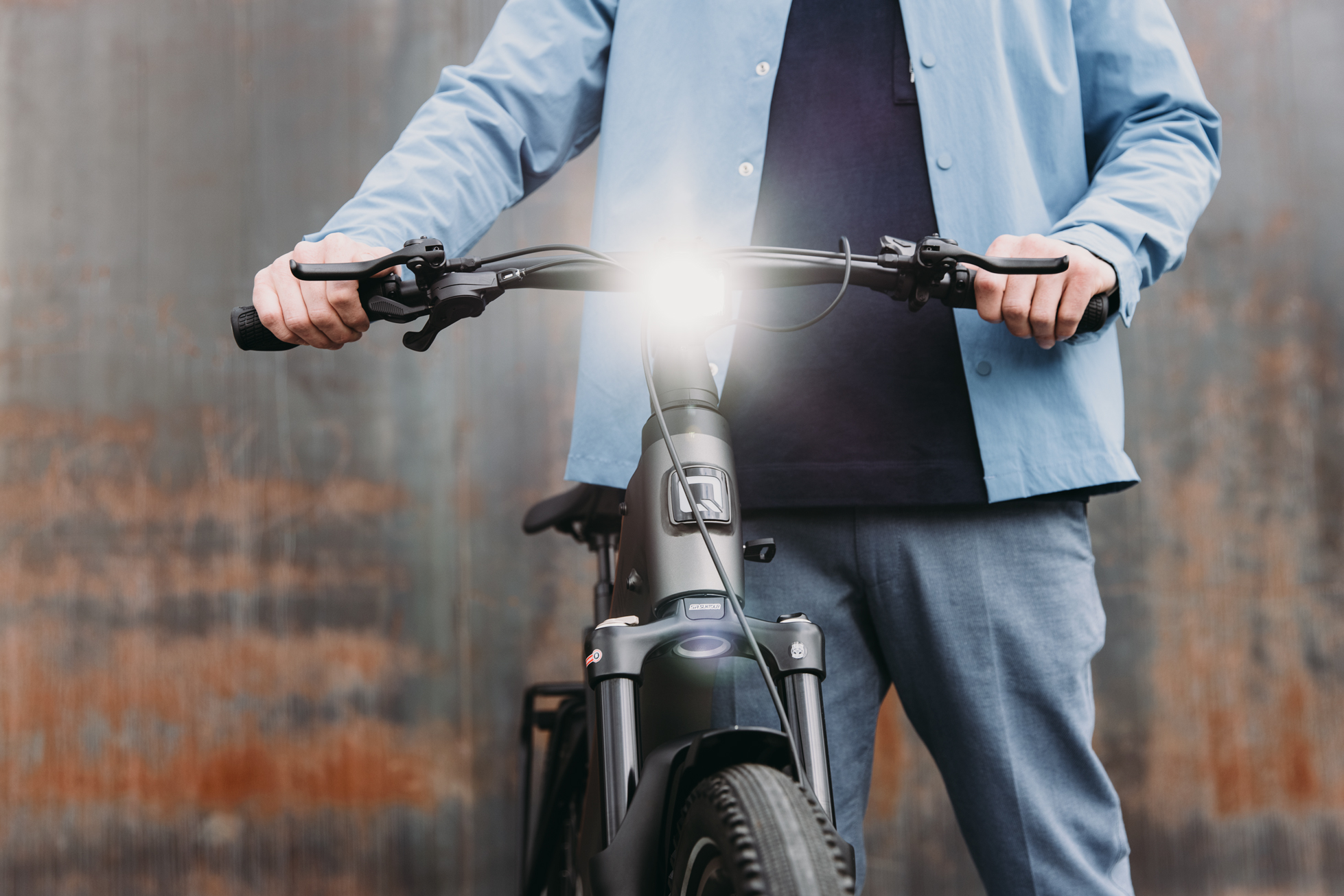 qwic-atlas-tour-adventure-e-bike-mit-mittelmotor-riemen-und-stufenloser-schaltun image 6