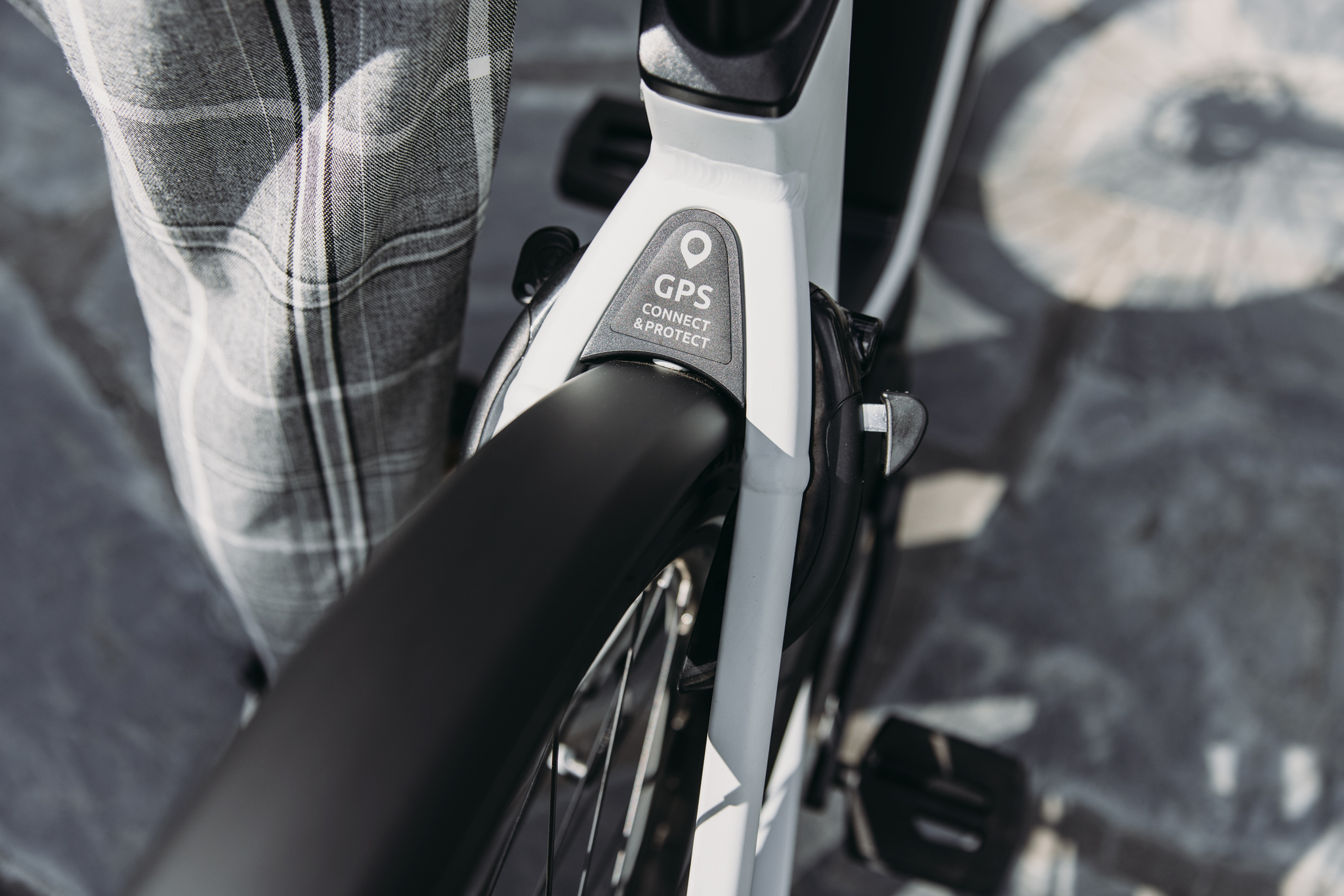 qwic-gps-nachr-st-set-mit-diebstahlschutz-f-r-e-bikes image 1