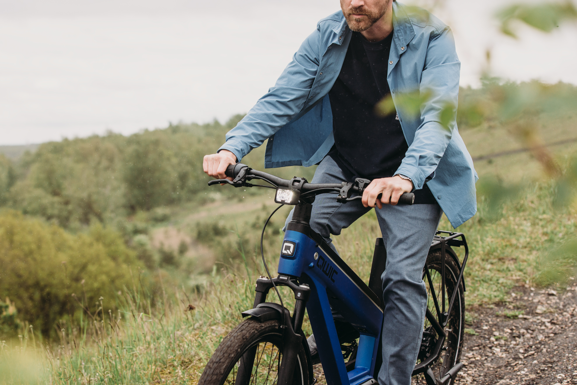 qwic-atlas-tour-adventure-e-bike-mit-mittelmotor-riemen-und-stufenloser-schaltun image 8