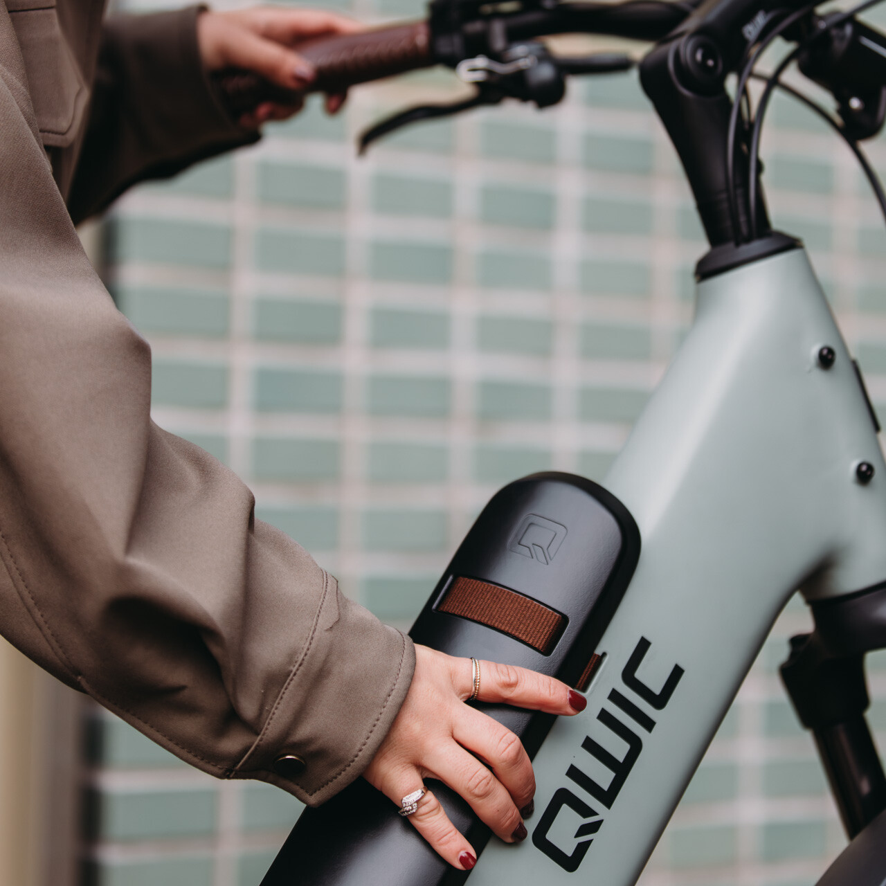 qwic-elan-daily-city-e-bike-mit-tiefem-einstieg image 2